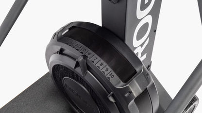 ROGUE Echo Ski hiihtolaite jalustalla