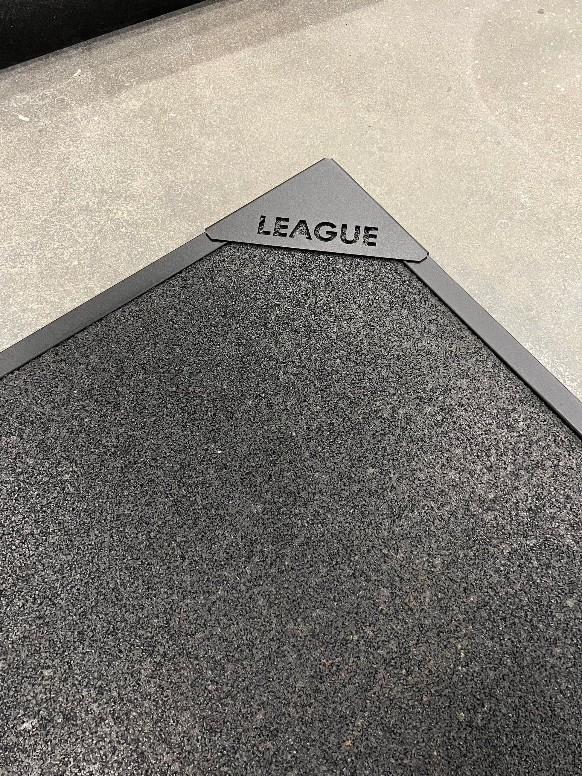  League painonnostolava 2x3m 